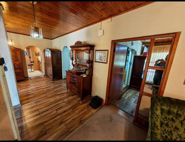 3 BEDROOM HOUSE FOR SALE IN VANDERBIJLPARK SW 2